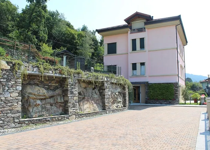 Oleandro 2 In Cerutti * Mergozzo