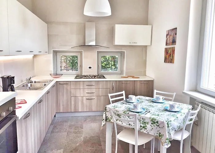 Oleandro 2 In Cerutti * Mergozzo